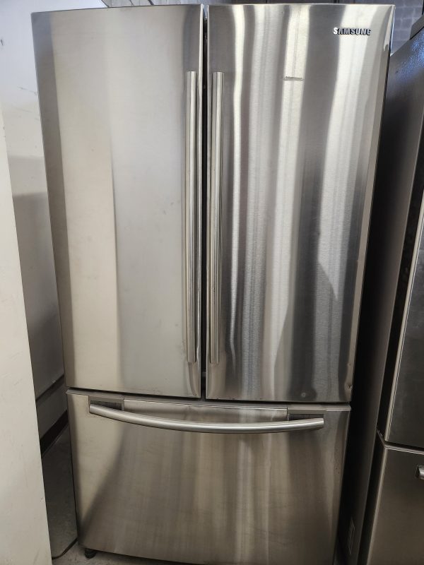 Réfrigérateur 36po Inox congélateur inférieur porte française | RF263AFRS - Samsung ***USAGÉ*** Discount